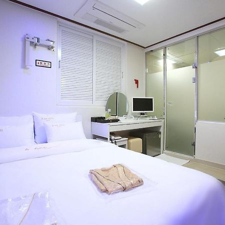 Itaewon A One Hotel Seoul Exterior photo