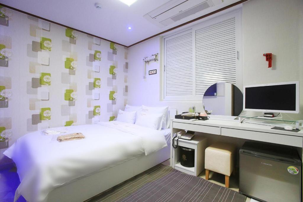 Itaewon A One Hotel Seoul Exterior photo